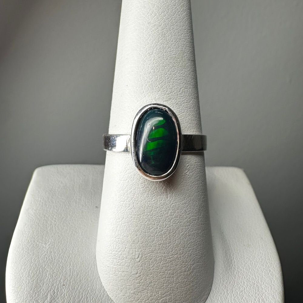 NWOT 6x10m oval Opal cabochon solitaire setting‎ ring in solid sterling silver!